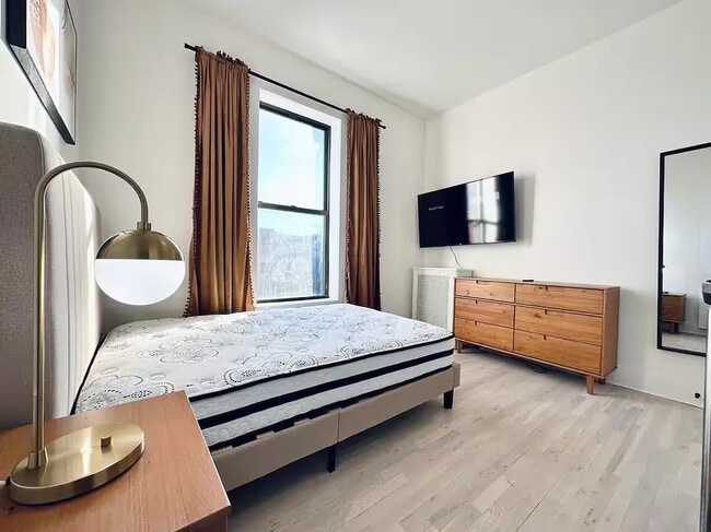 Photo - Furnished room/NOT APARTMENT