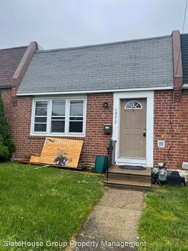 3 br, 1.5 bath House 1577 Summit St. House Rental in Marcus Hook