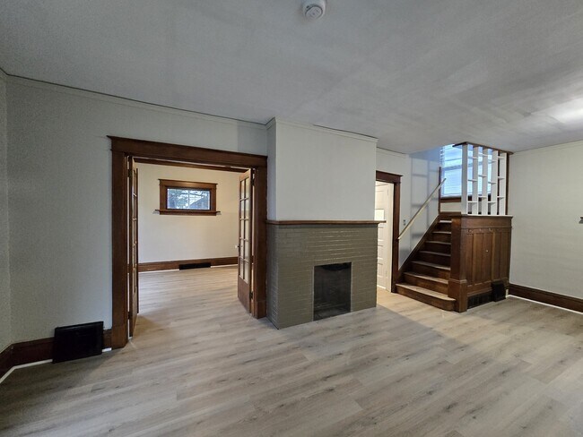 Foto del edificio - 349 17th St SE