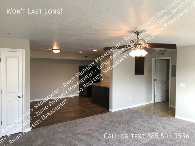 Foto del edificio - 3 Bedroom/2 Bathroom Condo in Midvale