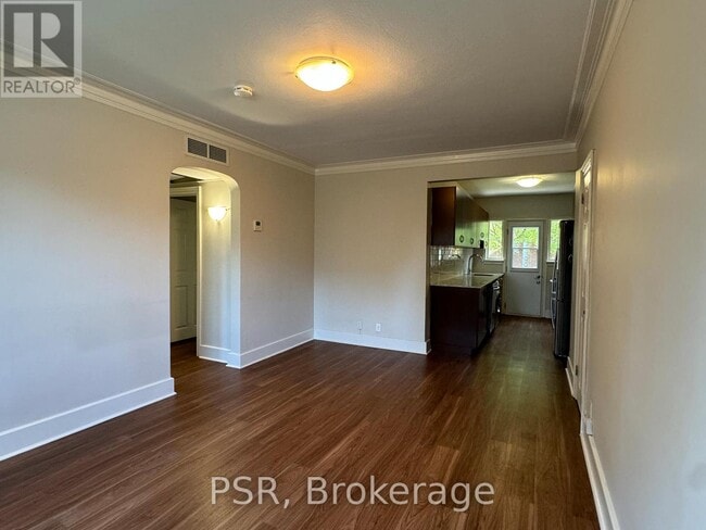 Building Photo - 1325 Bayview Ave