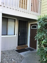 Building Photo - 1111 Stevens St
