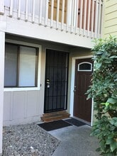Building Photo - 1111 Stevens St