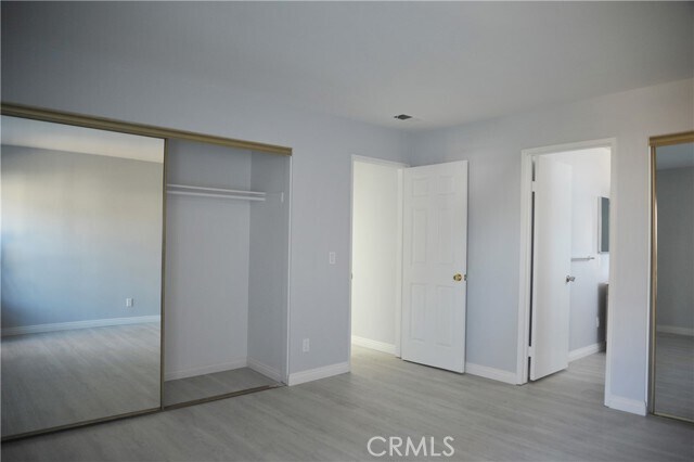 Primary Photo - 2337 S Greenwood Pl