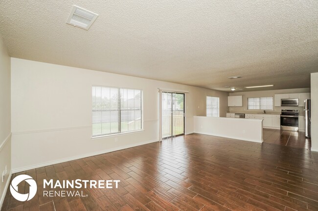 Building Photo - 326 Benetton Dr
