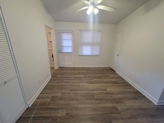 Foto del edificio - 1637 Wright Ln