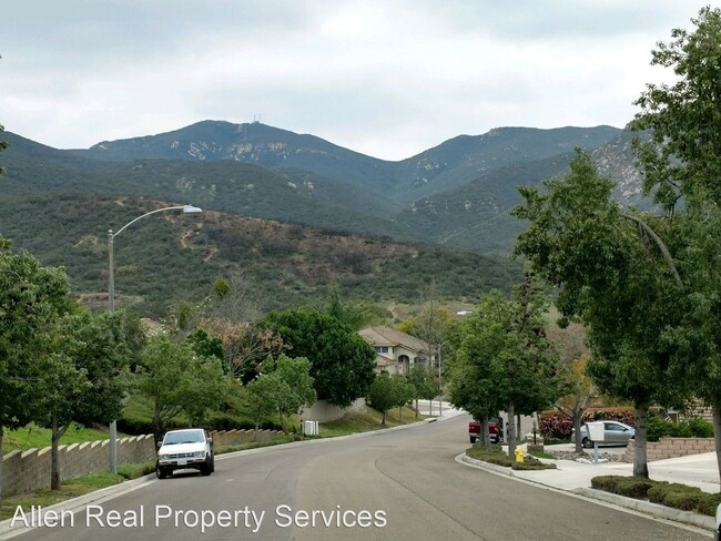 Building Photo - 5 br, 3 bath House - 8480 Mesa Heights Road