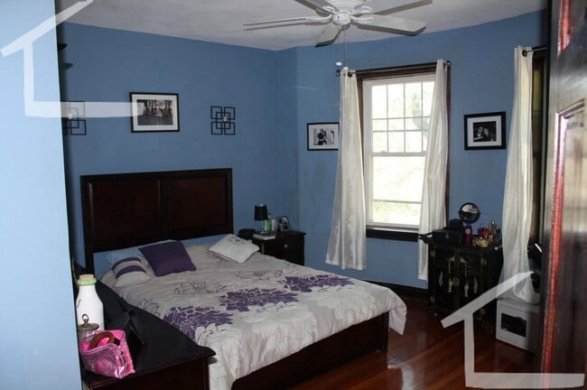 Foto del edificio - Coolidge Corner Area of Brookline. In-Unit Washer and Dryer, Heat, Hot Water Included, Bonus Room