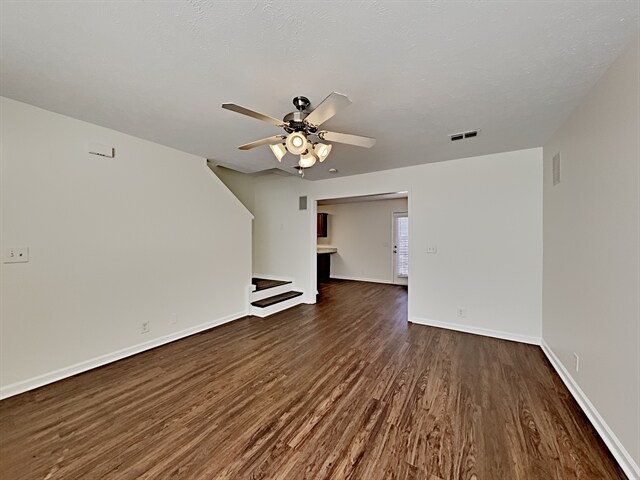Building Photo - 8912 Ristau Court
