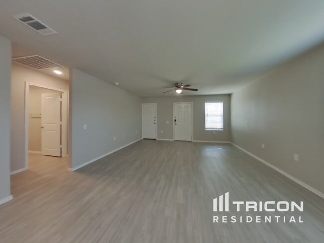 Building Photo - 5603 Apricot Mist