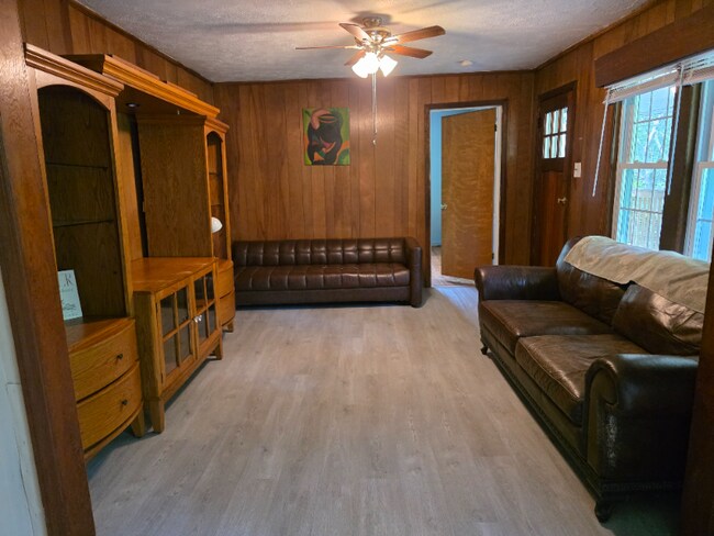 Foto del edificio - 332 Lytle Cove Rd