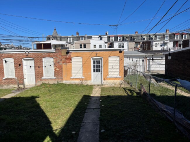 Foto del edificio - 129 N 14th St