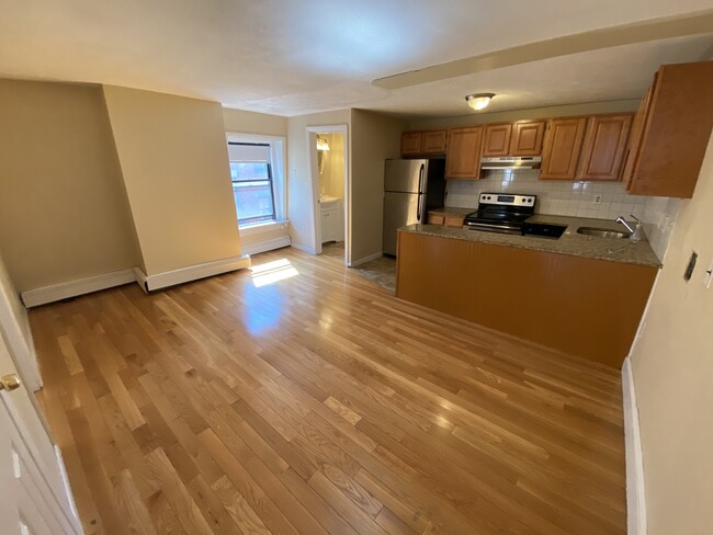 204 Cambridge St, Boston, MA 02114 - Apartments in Boston, MA ...