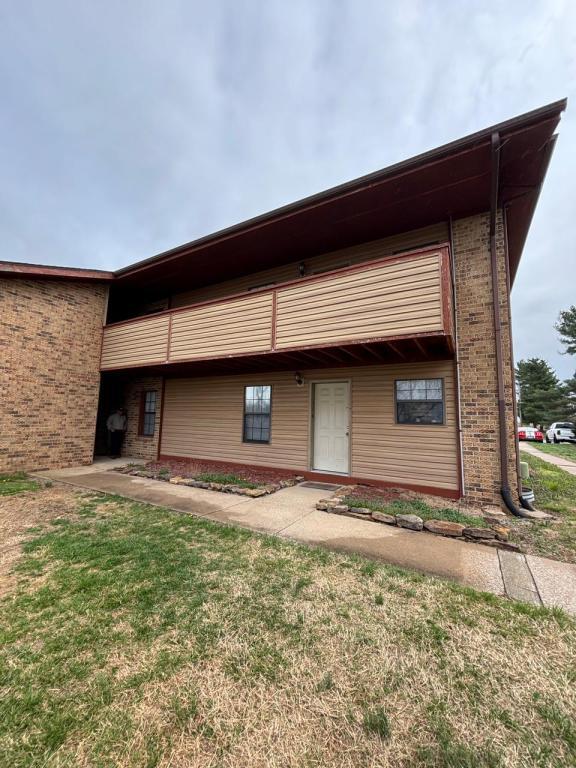 Building Photo - 124 Fairway Ave