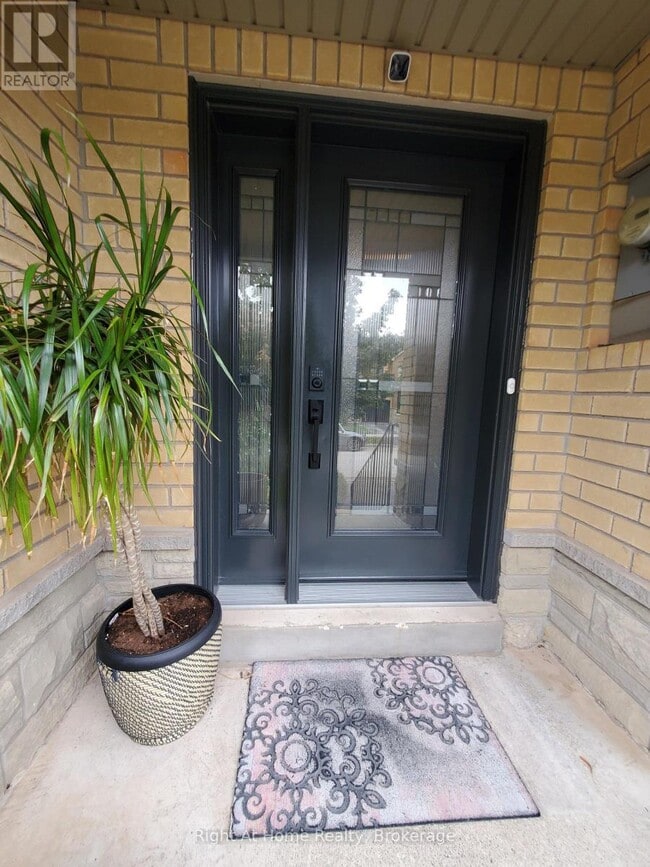 Building Photo - 5134 Silvercreek Dr