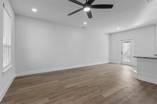 Building Photo - 910 Wilde St