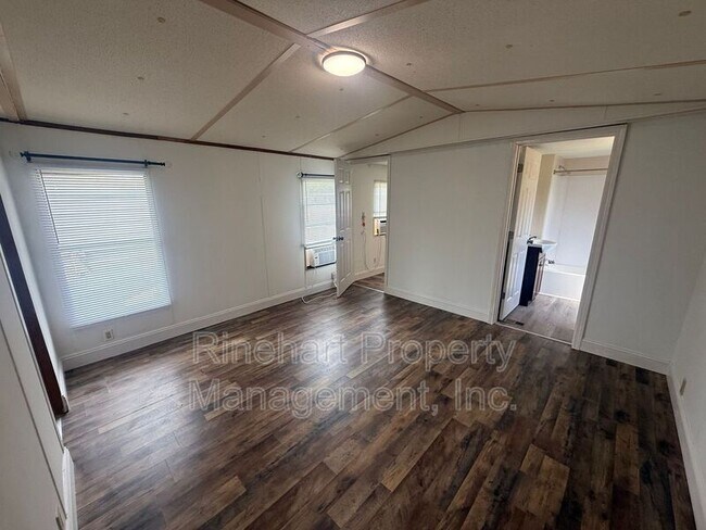 Foto del edificio - 1028 Ruby St