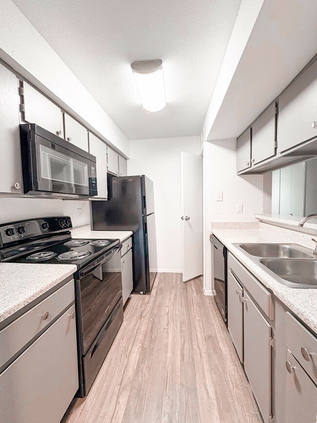 Foto del edificio - Oaks of Ashford Point - Briar Village