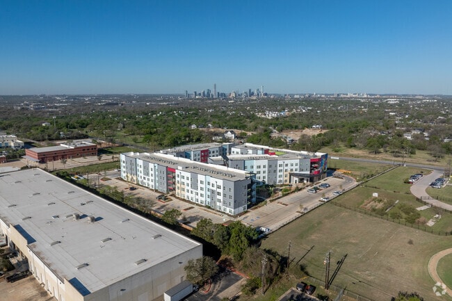 Foto del edificio - Norman Commons