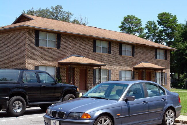 Foto del edificio - Nicewood Garden Apartments