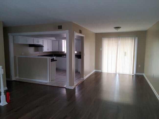 Foto del edificio - 3558 Merritt St