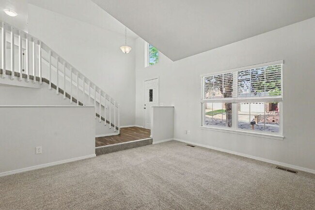 Building Photo - Updated 4-Bedroom Home with Finished Basement and 2-Car Garage in the Cheyenne Mountain Area