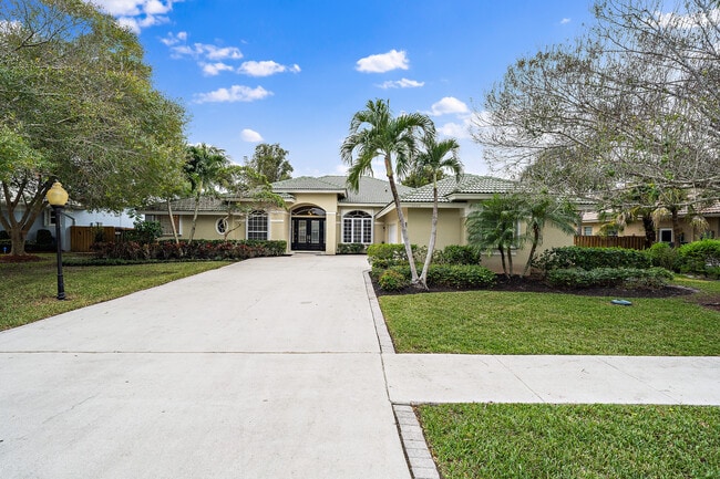 Building Photo - 19008 SE Loxahatchee River Rd
