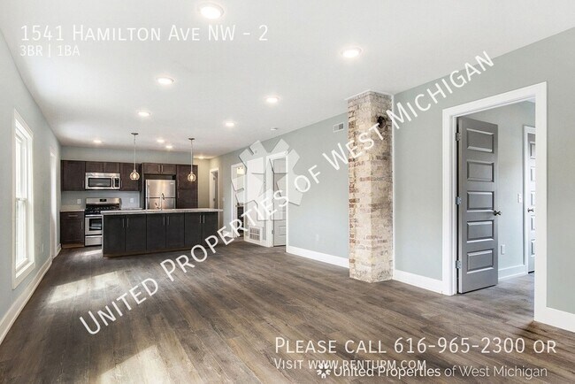 Foto del edificio - Available Now | Recently Remodeled 3 Bedro...