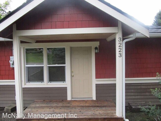 Foto del edificio - 3 br, 1 bath House - 3223 Tarabochia St