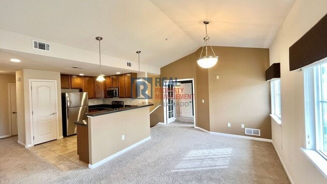 Foto del edificio - 6242 Kilmer Loop