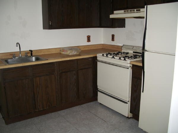 Building Photo - 651 Walden Ct