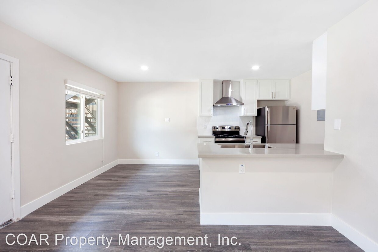 Primary Photo - 1761 Park Ave