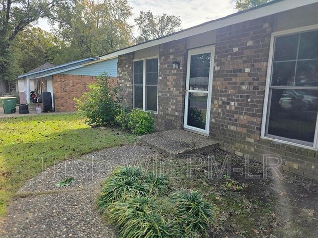 Building Photo - 8 Willowridge Cove