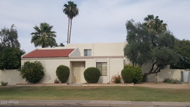 Building Photo - 7801 E Rovey Ave