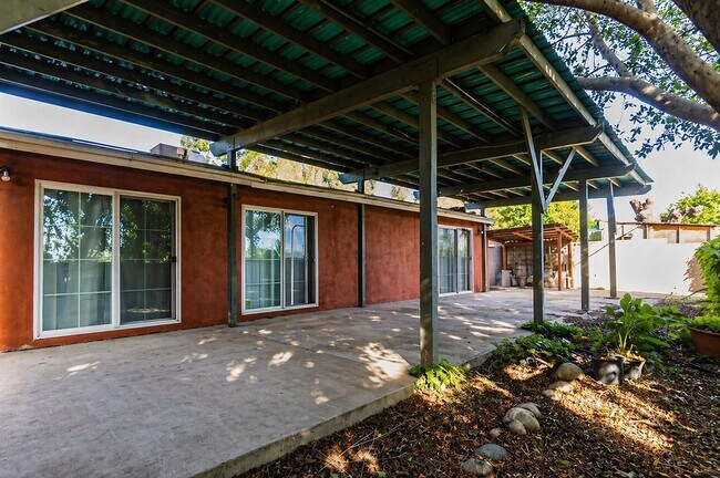 Foto del edificio - 892 Vassar St