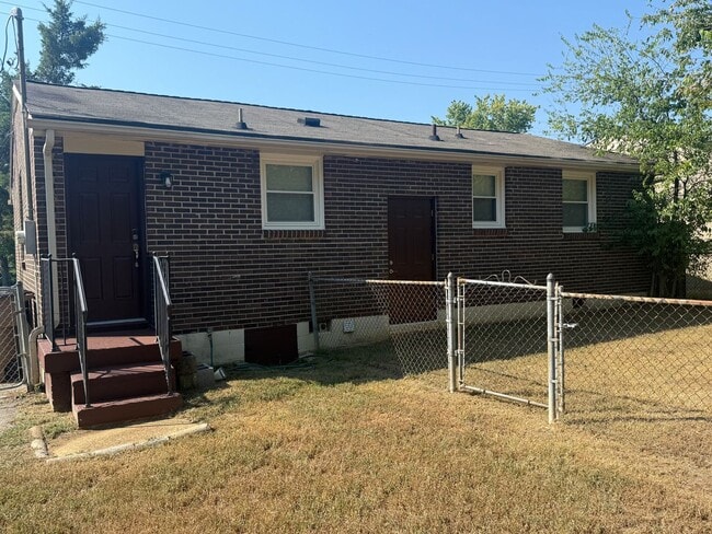Foto del edificio - 3254 Hinkle Dr
