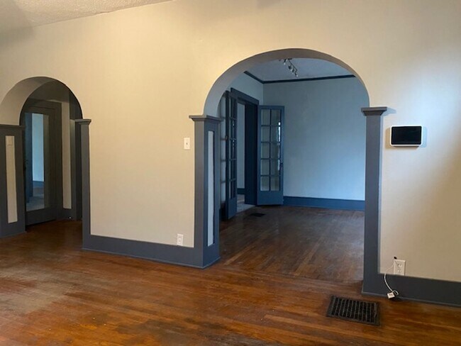 Foto del edificio - 3 Bed 1.5 Bathroom for rent in Dayton*