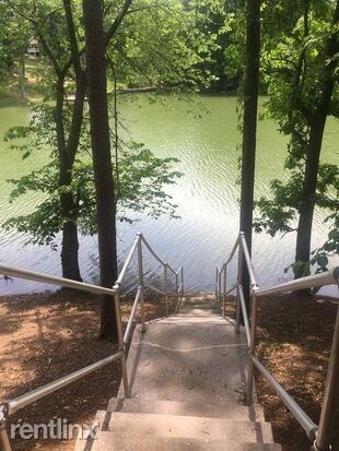 Foto del edificio - 4 br, 2 bath House - 2563 Roundhouse Road