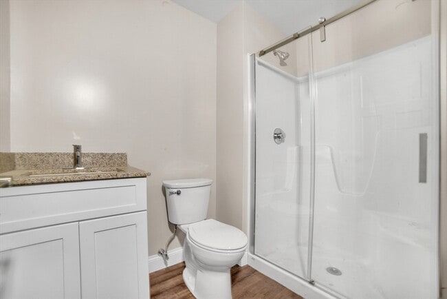 Building Photo - 127 Centre St