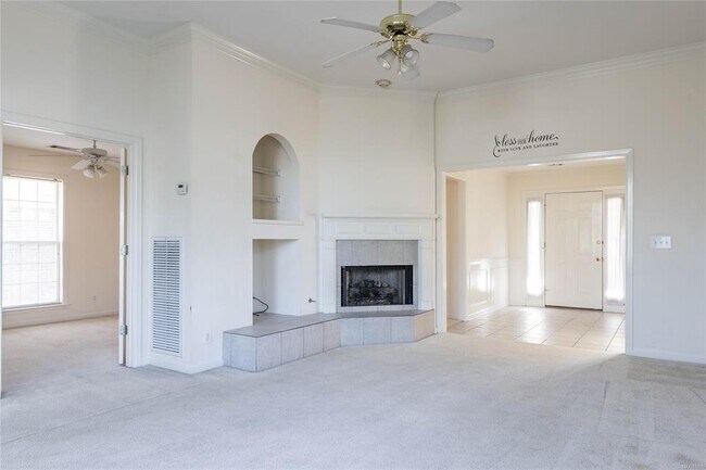Building Photo - 2129 Halcyon Downs Loop