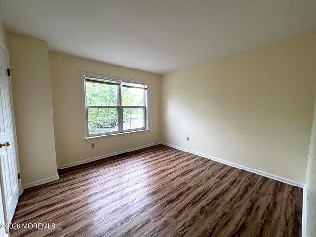 Building Photo - 757 Banyan Ct