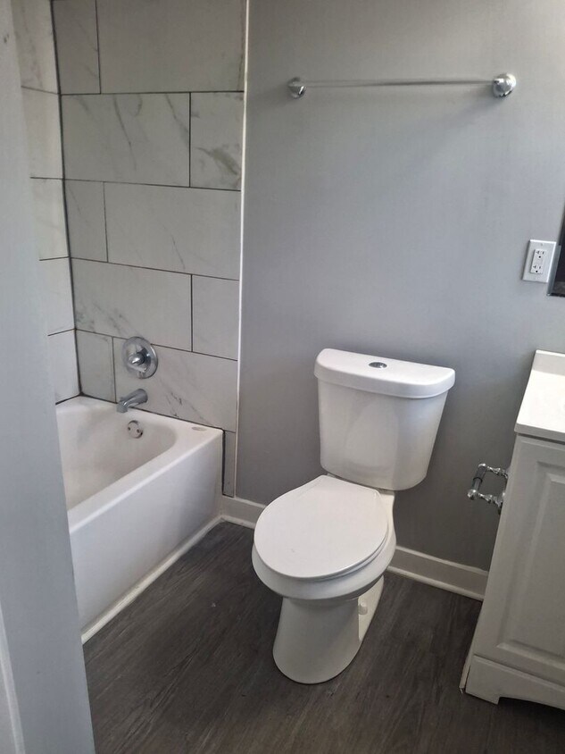 Foto principal - Four bedroom house for rent