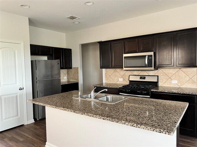 Foto del edificio - 15013 Jolynn St