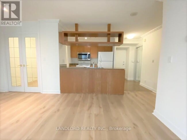 Building Photo - 81 Navy Wharf Ct