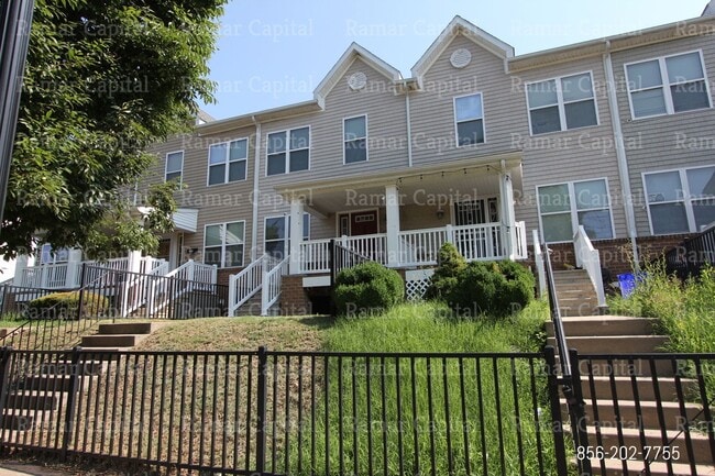 Building Photo - East Camden Special - 3 bedroom , 1.5 bath...