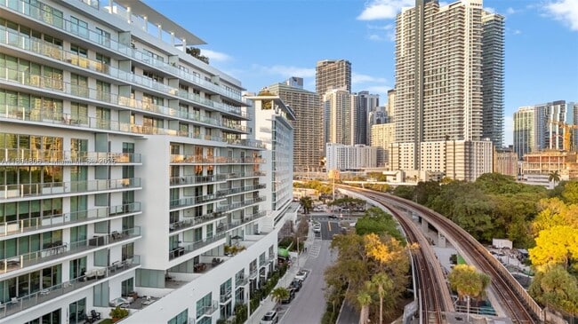 Foto del edificio - 1600 SW 1st Ave