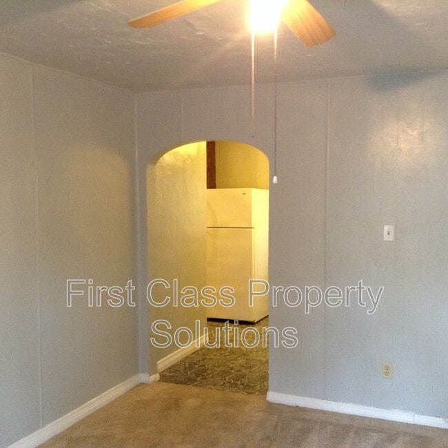 Photo - 121 NW 29th St House