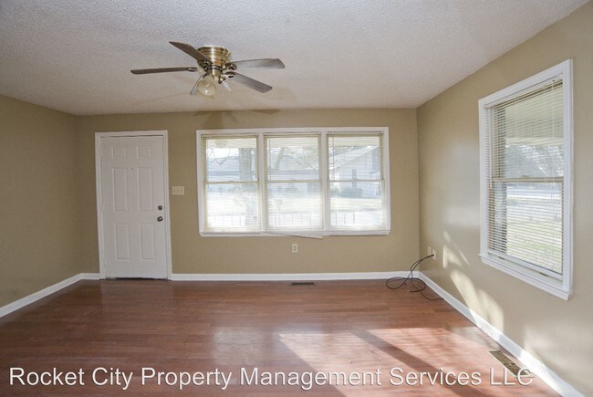 Foto del edificio - 1200 Meadow Dr NW