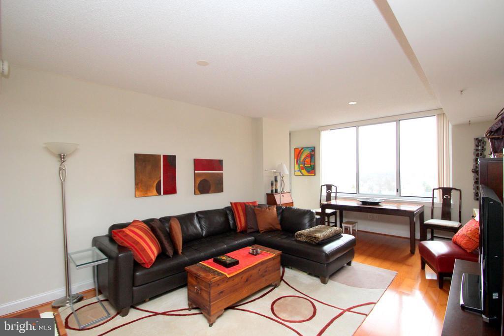 Foto principal - 1020 N Highland St
