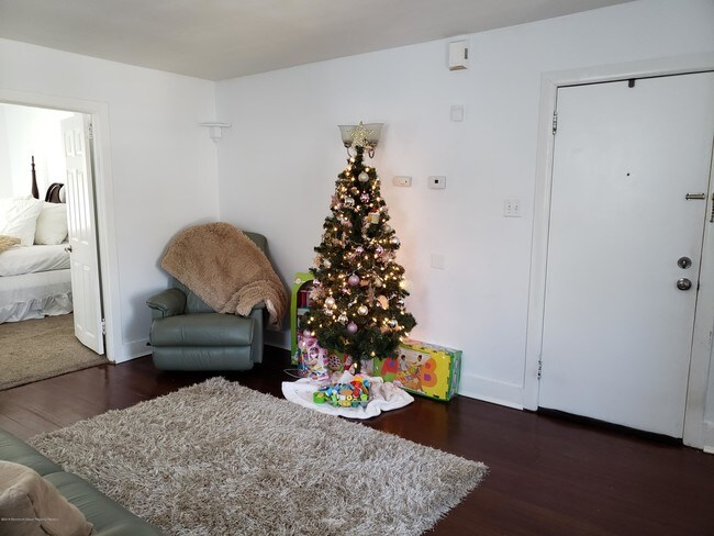 Foto del edificio - 1017 Summerfield Ave